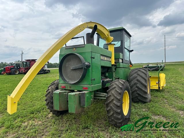 Image of John Deere 5830 equipment image 3