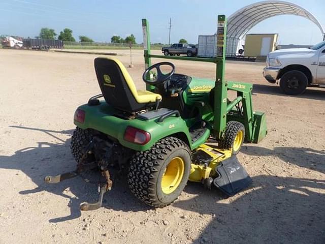 Image of John Deere 585 equipment image 3