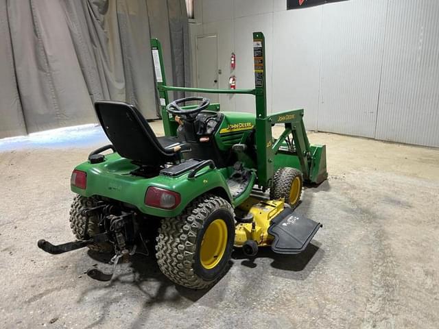 Image of John Deere 585 equipment image 4