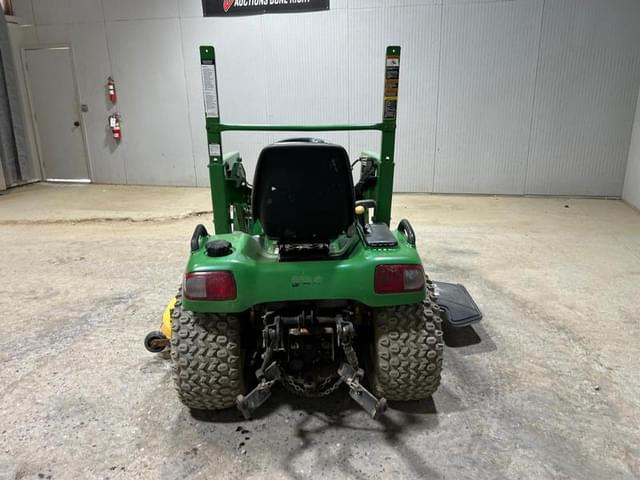 Image of John Deere 585 equipment image 3
