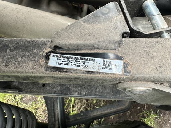 Image of John Deere XUV 590E equipment image 1