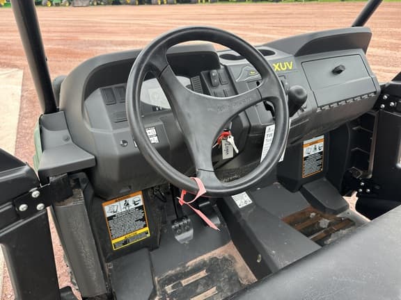 Image of John Deere XUV 590E equipment image 4