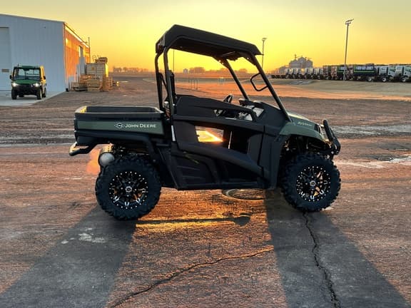 Image of John Deere XUV 590M equipment image 1