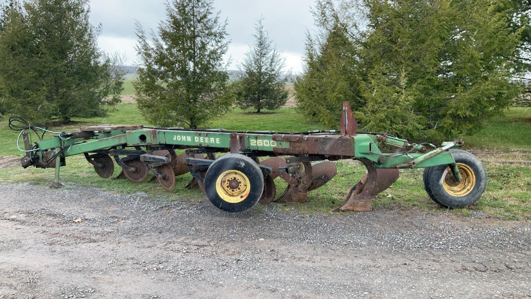 John Deere 2600 Equipment Image0