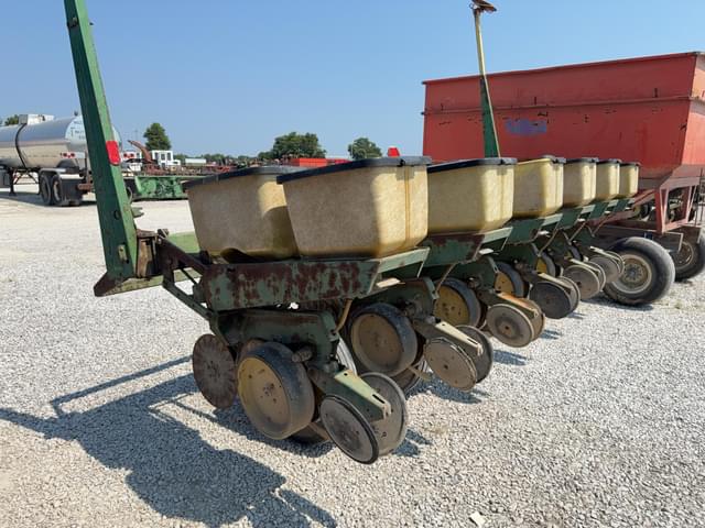 Image of John Deere 7000 equipment image 4