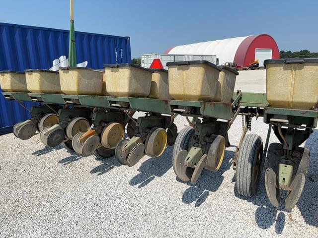 Image of John Deere 7000 equipment image 3