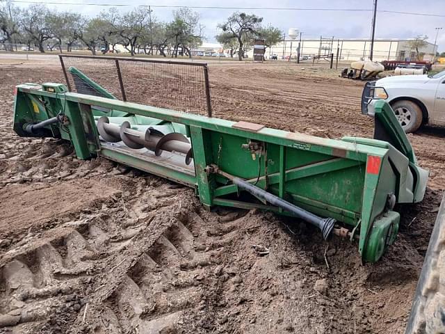 Image of John Deere 644 equipment image 4