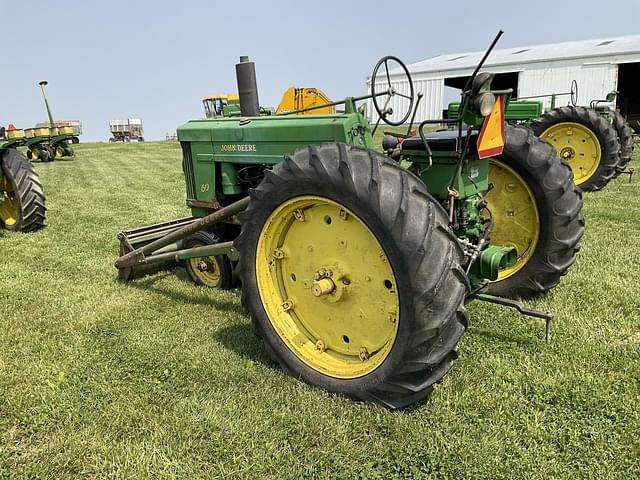 Image of John Deere 60 equipment image 2