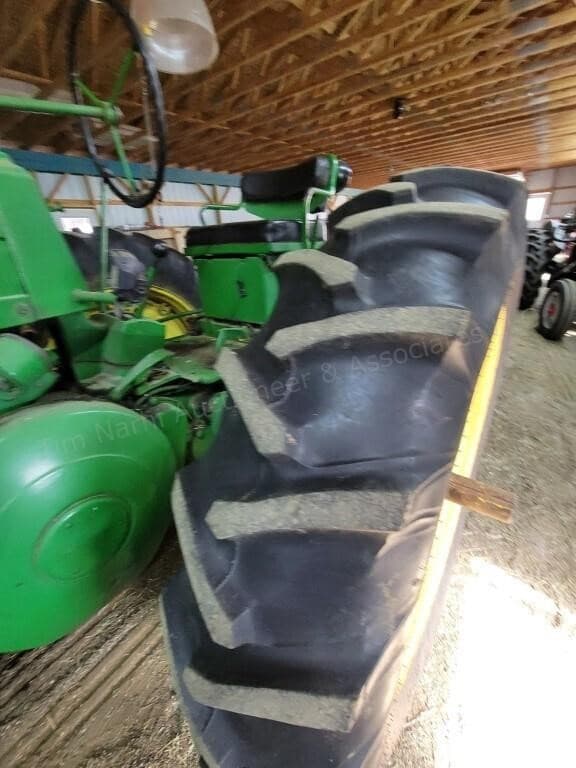 Image of John Deere 60 equipment image 3