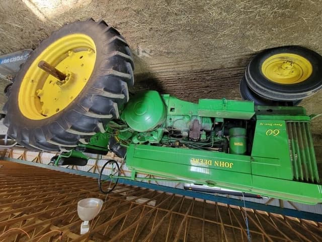 Image of John Deere 60 equipment image 4