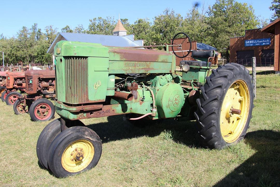 Image of John Deere 60 Primary image