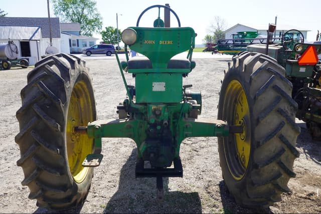Image of John Deere 60 equipment image 4