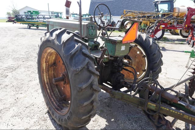 Image of John Deere 60 equipment image 3