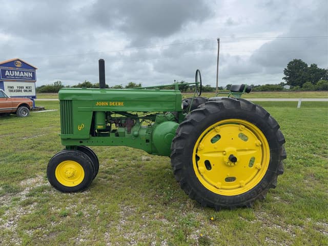 Image of John Deere 60 equipment image 1