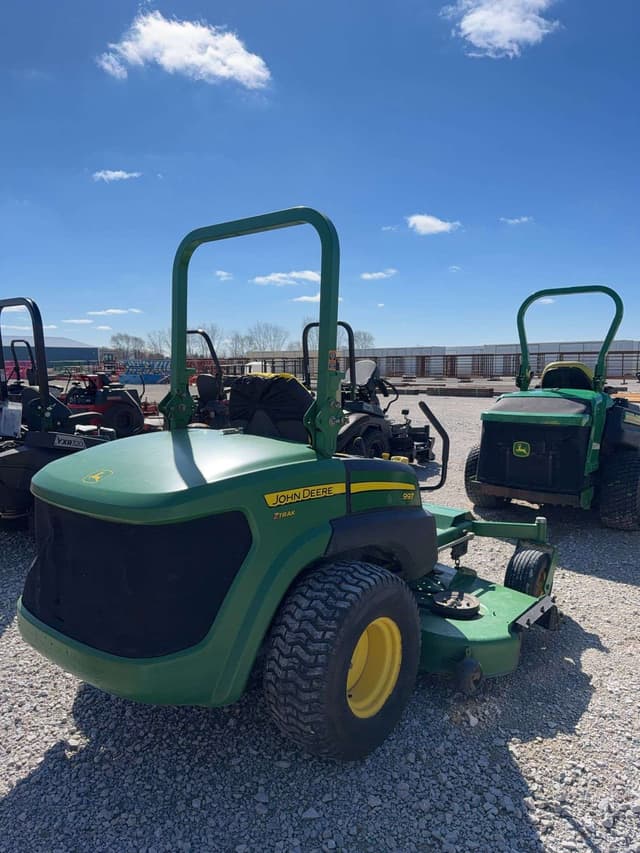 Image of John Deere 997 equipment image 4