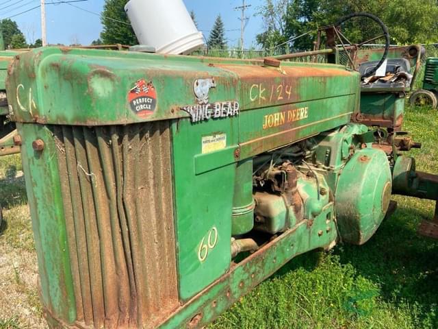 Image of John Deere 60 equipment image 2