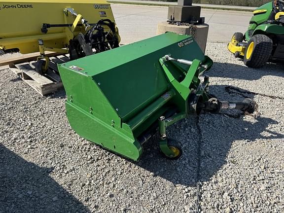 Image of John Deere 60 Heavy Duty Broom equipment image 4