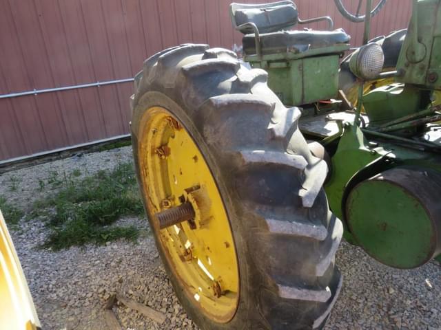 Image of John Deere 60 equipment image 4