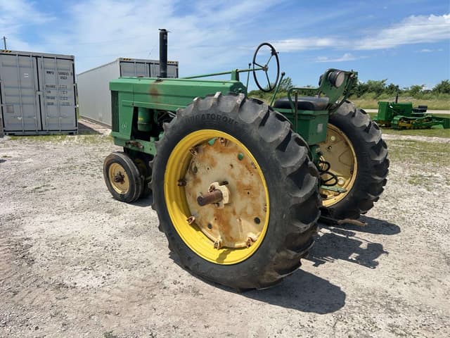 Image of John Deere 60 equipment image 2