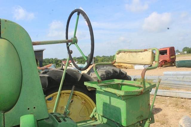 Image of John Deere 60 equipment image 4