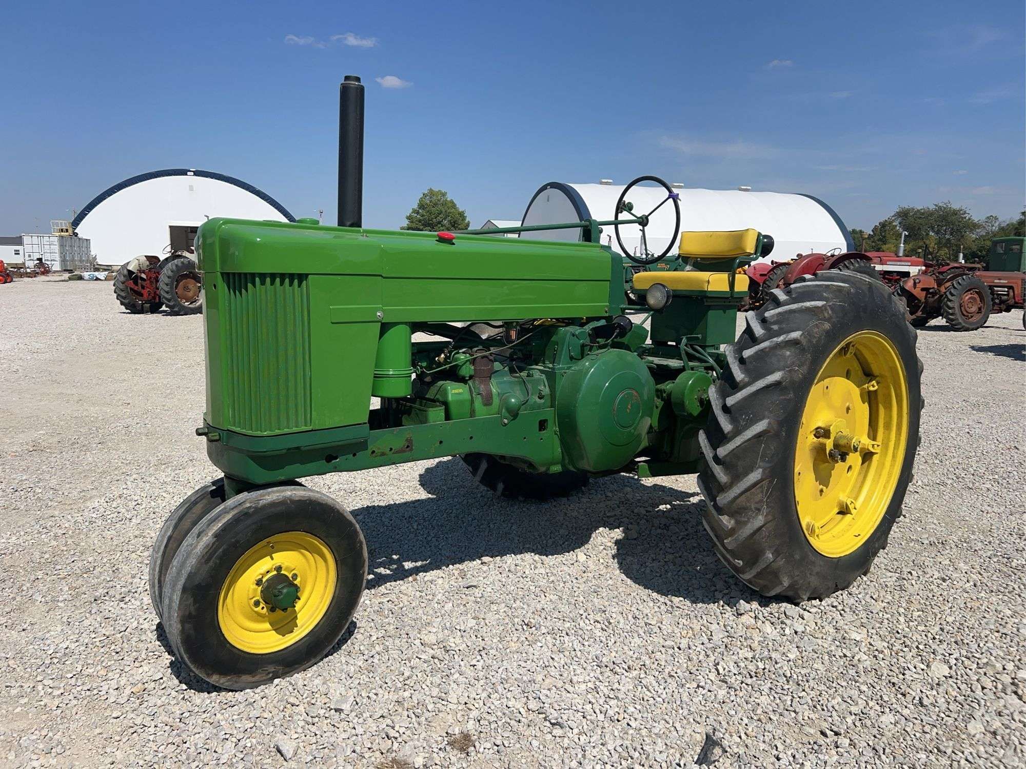 John Deere 60 Equipment Image0