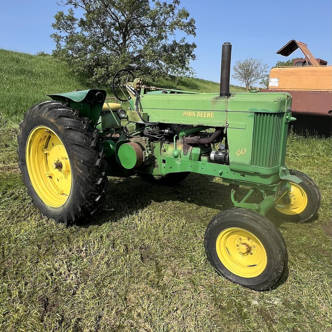 Image of John Deere 60 Primary image