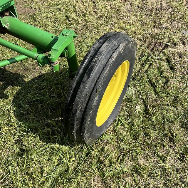 Image of John Deere 60 equipment image 4