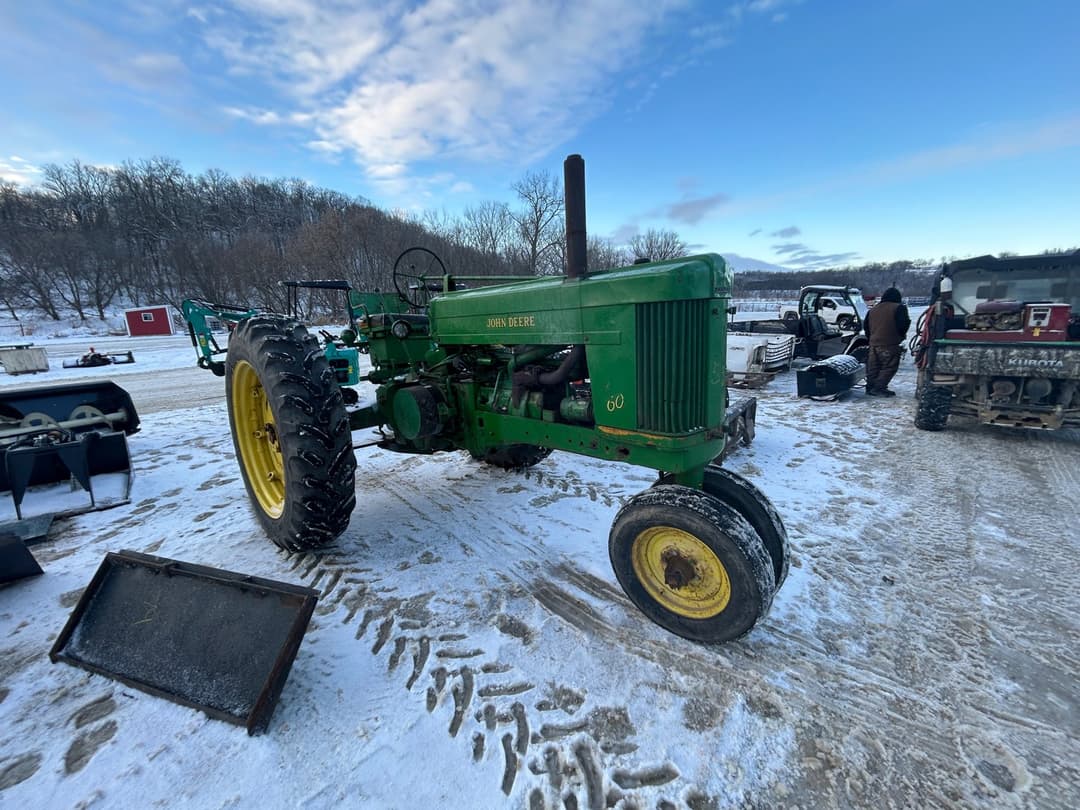 Image of John Deere 60 Primary image