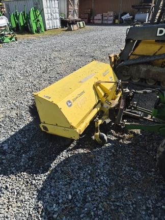 John Deere 60 Heavy Duty Broom Equipment Image0