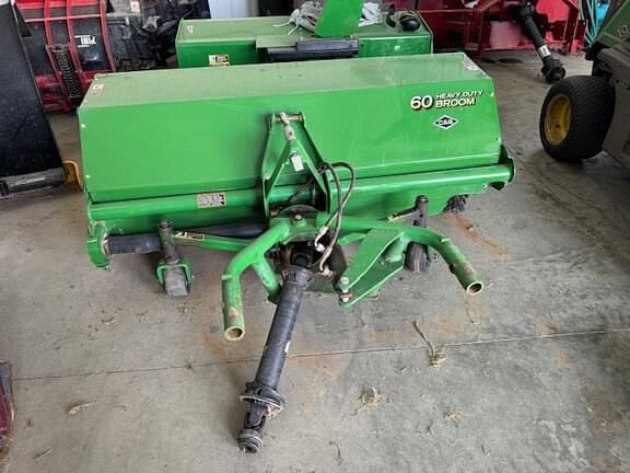 Image of John Deere 60 Heavy Duty Broom equipment image 2