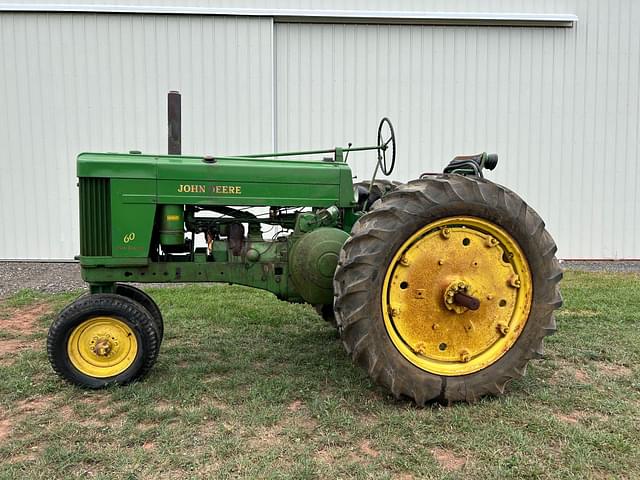 Image of John Deere 60 equipment image 1