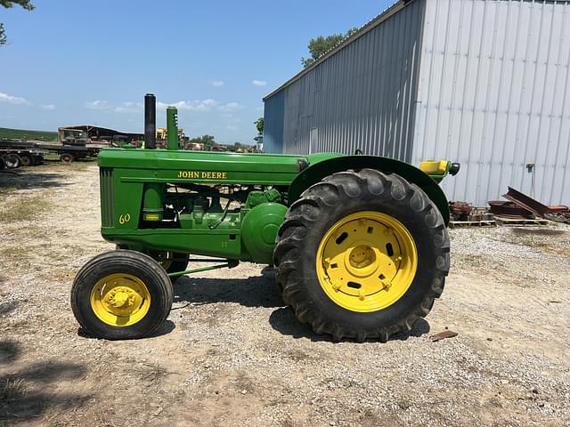 Image of John Deere 60 equipment image 3