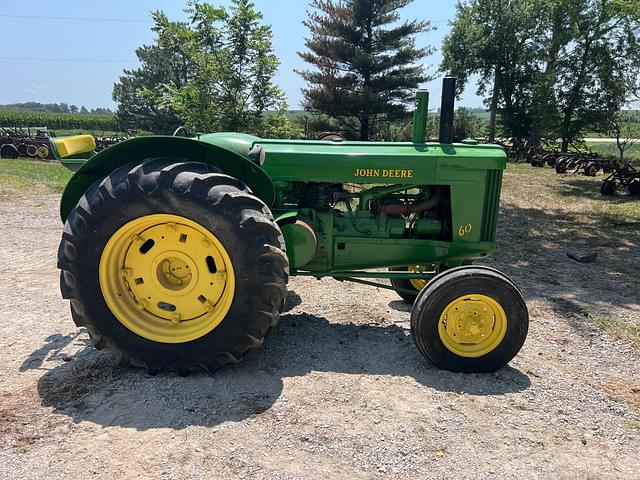 Image of John Deere 60 equipment image 4