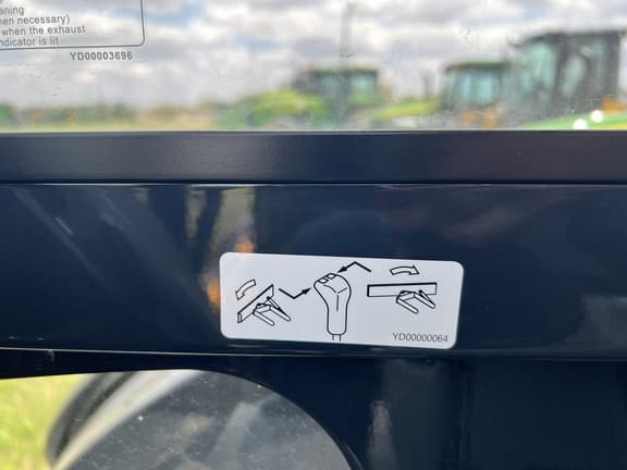 Image of John Deere 60P equipment image 3