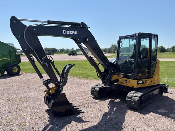 Image of John Deere 60P equipment image 1