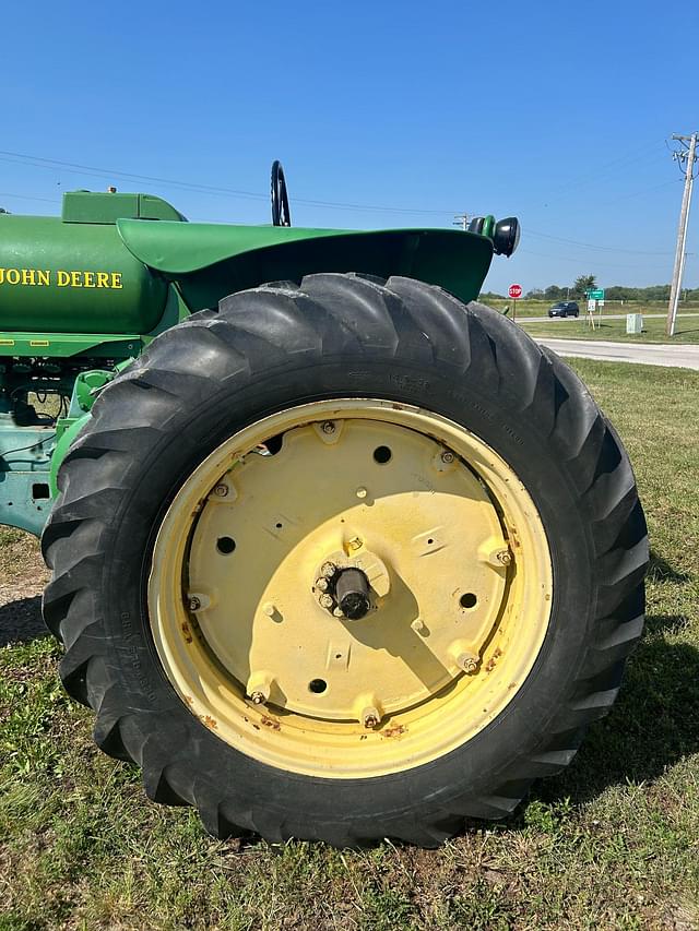 Image of John Deere 60 equipment image 4