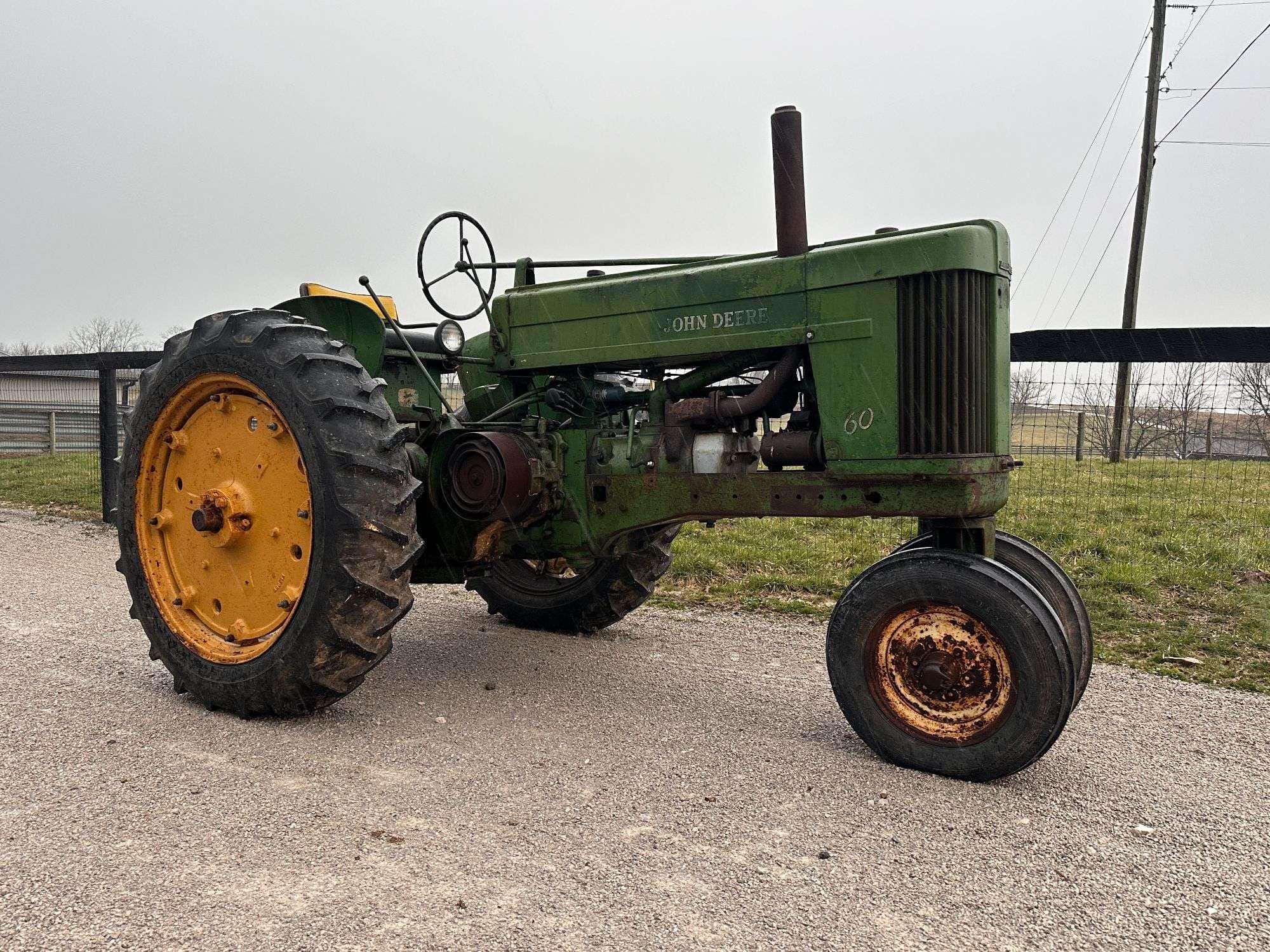 Main image John Deere 60