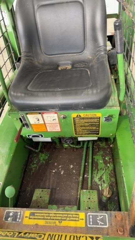 Image of John Deere 60 equipment image 3