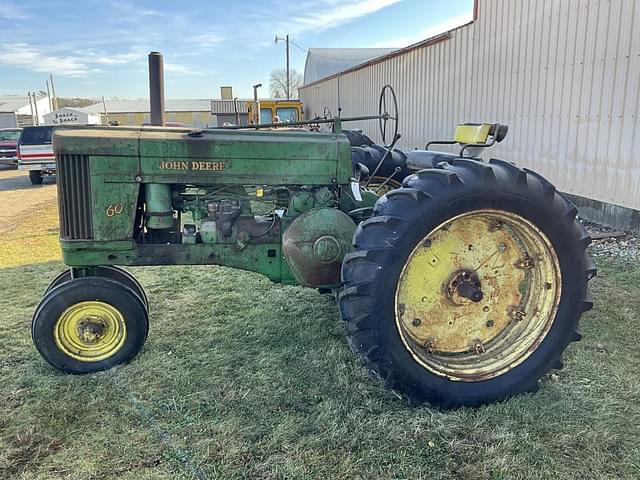 Image of John Deere 60 equipment image 3