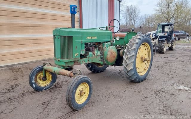 Image of John Deere 60 equipment image 1