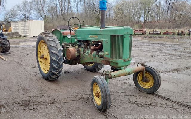 Image of John Deere 60 equipment image 3
