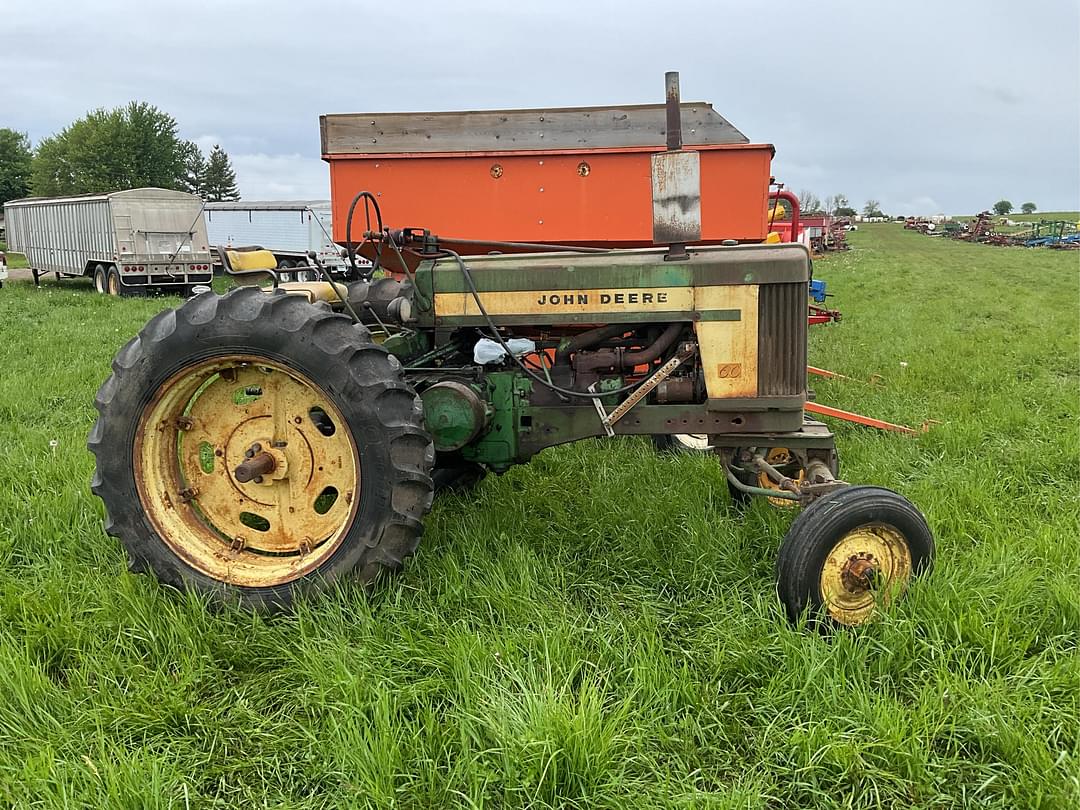 Image of John Deere 60 Primary image