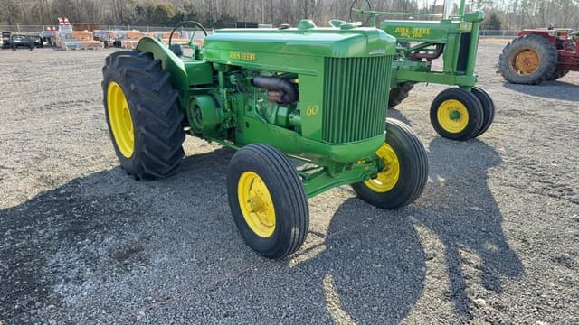 Image of John Deere 60 equipment image 2