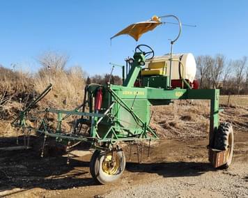 Main image John Deere 600