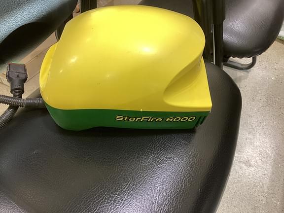 Image of John Deere StarFire 6000 Image 1