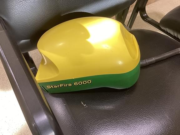 Image of John Deere StarFire 6000 Image 0