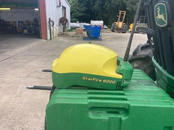 John Deere StarFire 6000 Equipment Image0