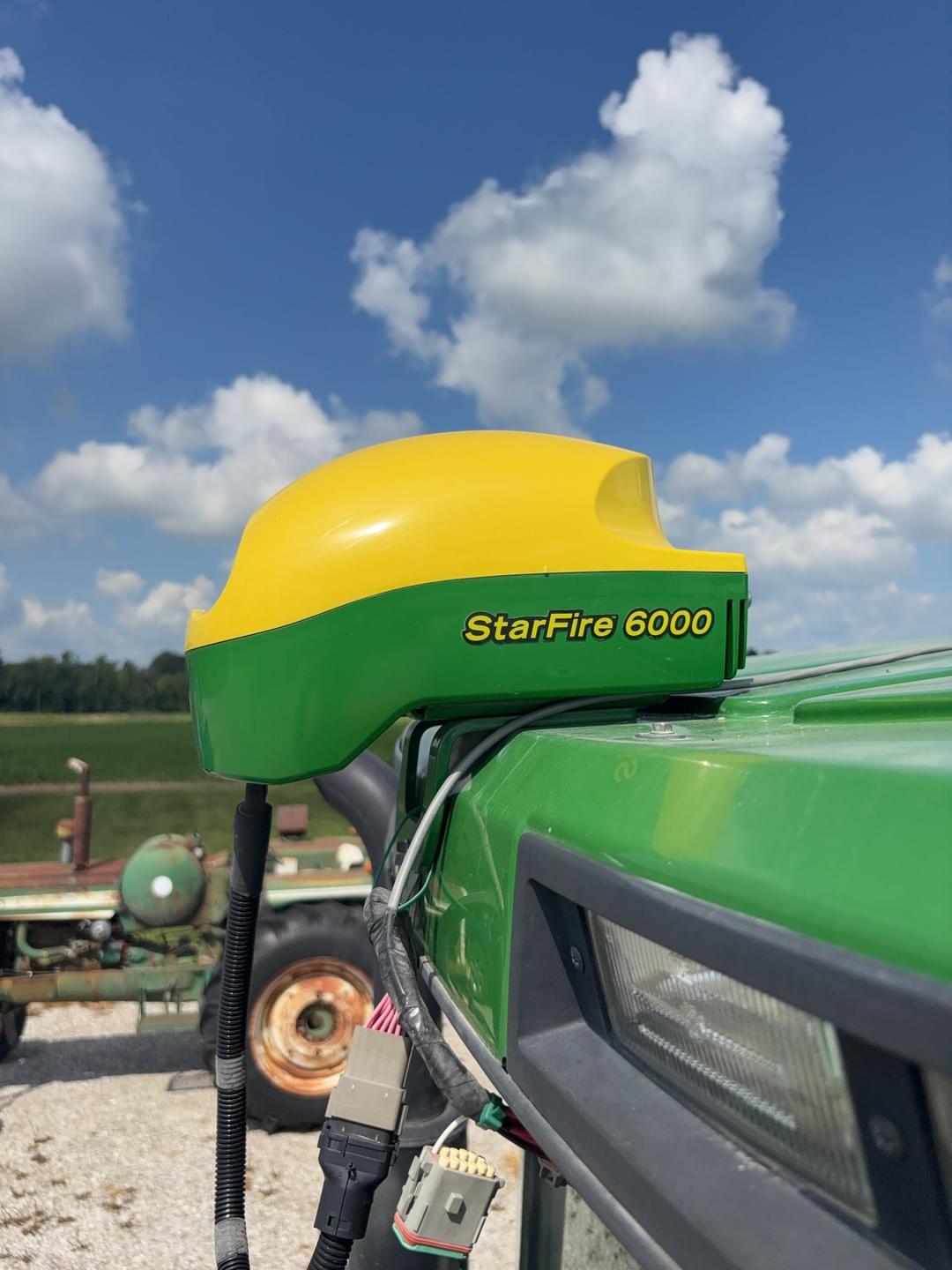 Image of John Deere StarFire 6000 Image 0