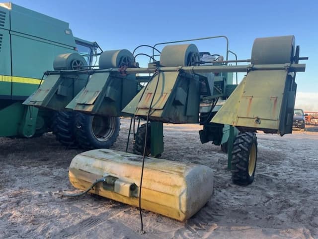 Image of John Deere 6000 equipment image 4