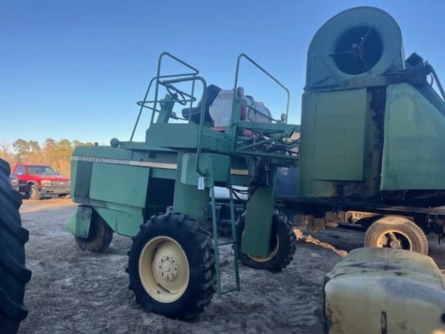 Image of John Deere 6000 equipment image 2